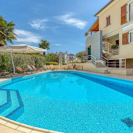 Apartment Complex Irena With Pool Porec Ngoại thất bức ảnh