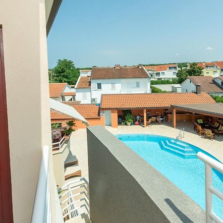 Apartment Complex Irena With Pool Porec Ngoại thất bức ảnh