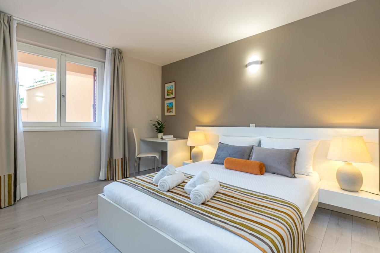 Apartment Complex Irena With Pool Porec Ngoại thất bức ảnh
