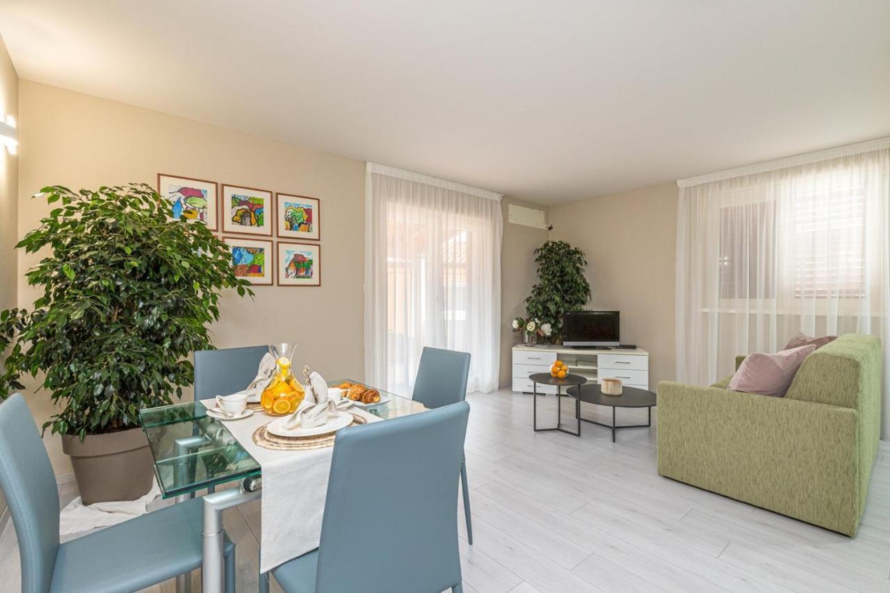 Apartment Complex Irena With Pool Porec Ngoại thất bức ảnh