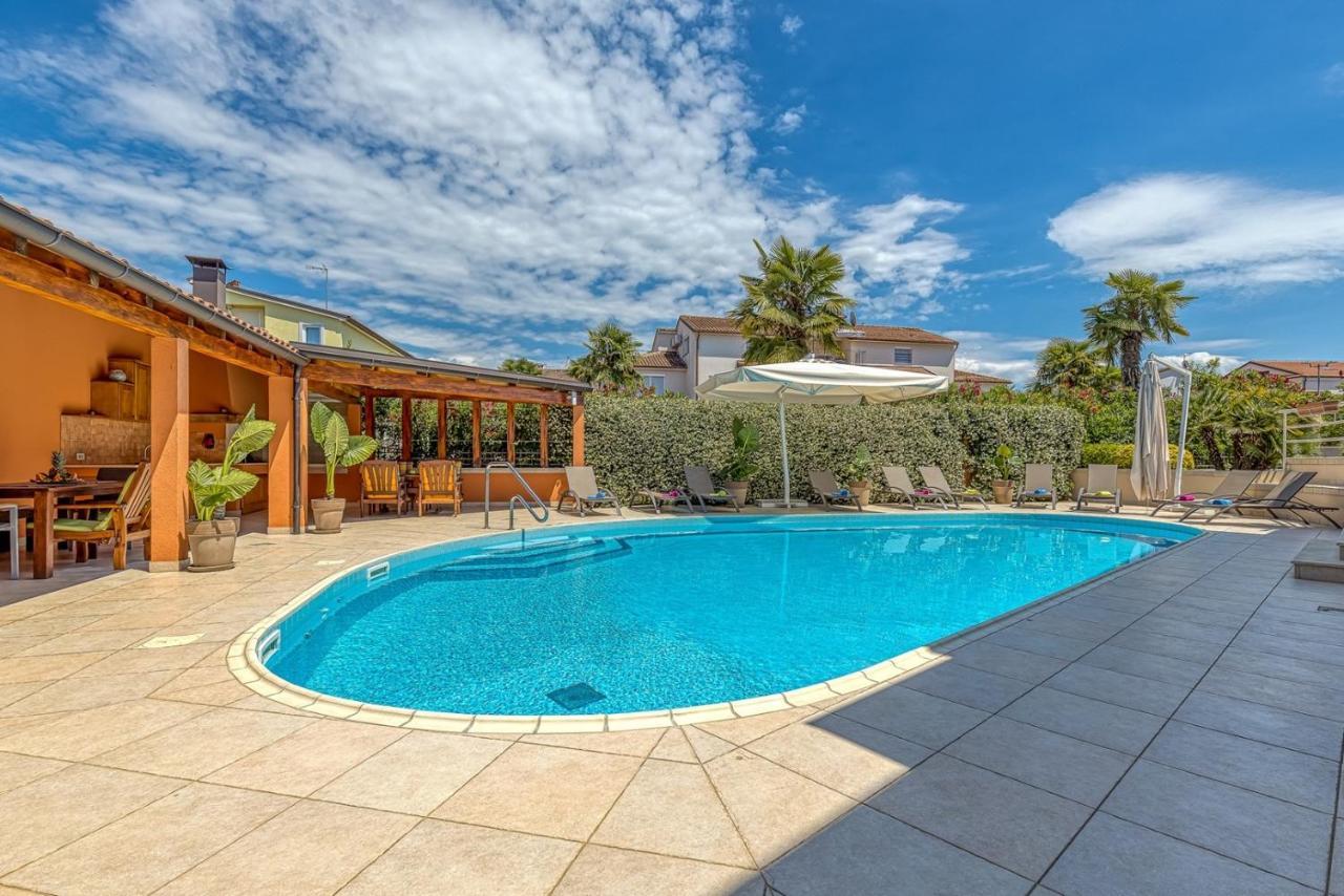 Apartment Complex Irena With Pool Porec Ngoại thất bức ảnh