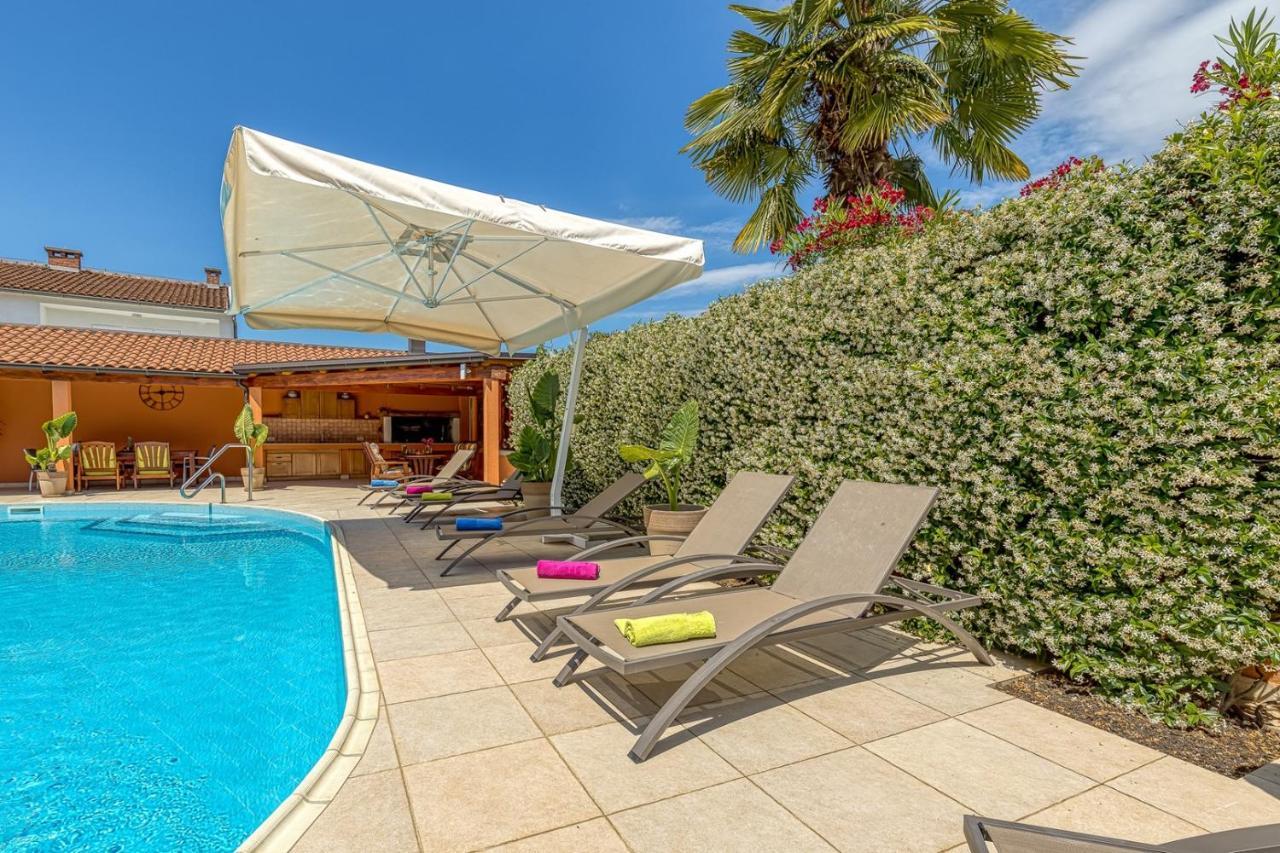 Apartment Complex Irena With Pool Porec Ngoại thất bức ảnh